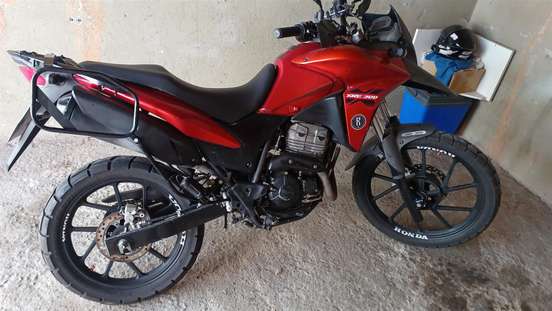 HONDA-XRE 300-2012
