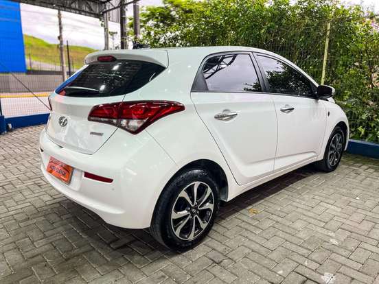 HYUNDAI-HB20-2018