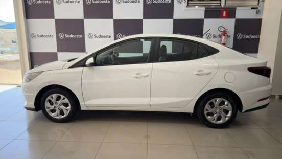 HYUNDAI-HB20S-2026