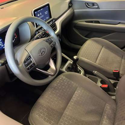 HYUNDAI-HB20S-2025