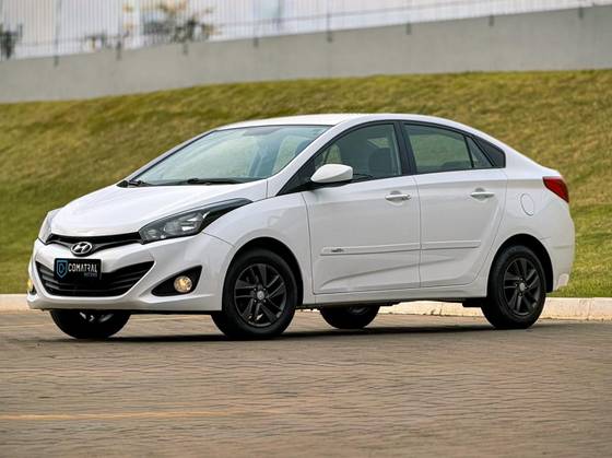 HYUNDAI HB20S 1.6 COMFORT PLUS 16V FLEX 4P MANUAL