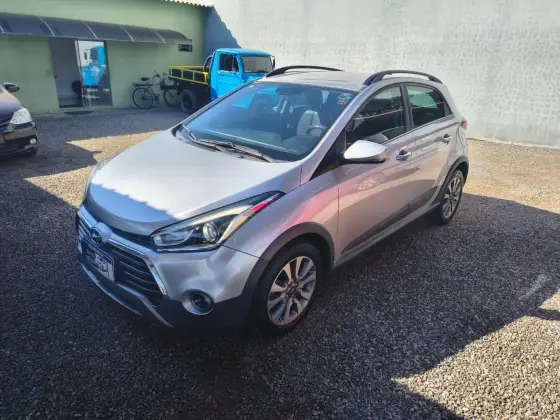 HYUNDAI HB20X 1.6 16V PREMIUM FLEX 4P AUTOMÁTICO