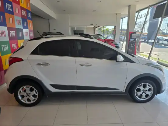 HYUNDAI-HB20X-2014