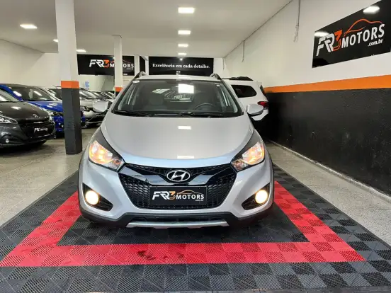 HYUNDAI-HB20X-1.6 16V PREMIUM FLEX 4P AUTOMÁTICO HYUNDAI-HB20X-2014