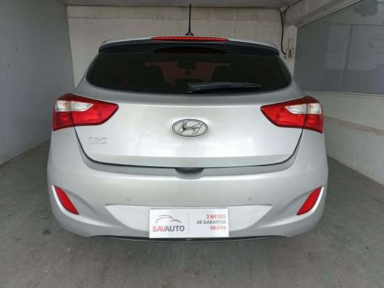 HYUNDAI-I30-1.8 MPI 16V GASOLINA 4P MANUAL HYUNDAI-I30-2013