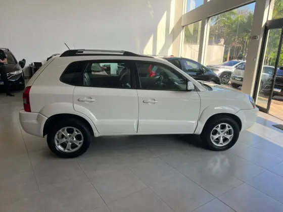 HYUNDAI TUCSON 2.0 MPFI GLS 16V 143CV 2WD FLEX 4P AUTOMÁTICO