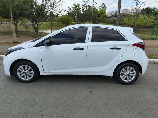 HYUNDAI-HB20-1.0 UNIQUE 12V FLEX 4P MANUAL HYUNDAI-HB20-2018
