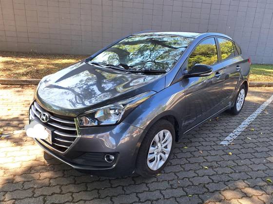 HYUNDAI HB20S 1.6 COMFORT PLUS 16V FLEX 4P AUTOMÁTICO