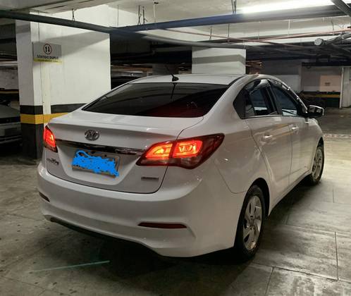 HYUNDAI HB20S 1.6 COMFORT PLUS 16V FLEX 4P AUTOMÁTICO