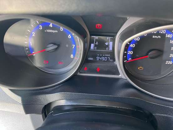 HYUNDAI-HB20S-1.6 COMFORT PLUS 16V FLEX 4P MANUAL HYUNDAI-HB20S-2018