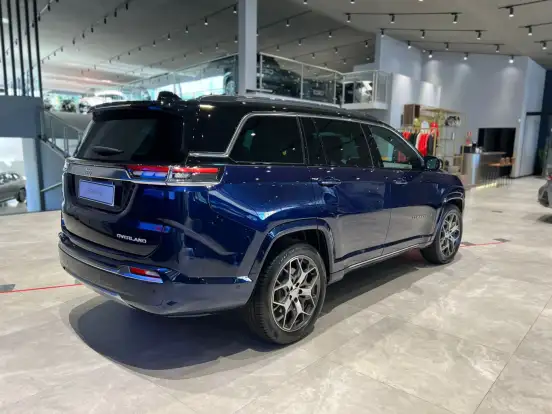 JEEP-COMMANDER-2023