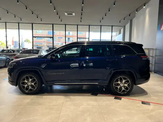 JEEP-COMMANDER-2023
