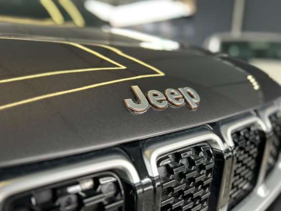 JEEP-COMMANDER-2024