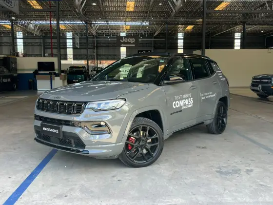 JEEP COMMANDER 2.0 HURRICANE 4 TURBO GASOLINA BLACKHAWK AT9
