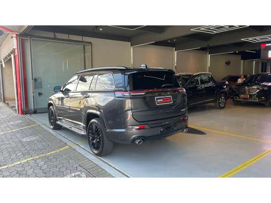 JEEP-COMMANDER-2.0 HURRICANE 4 TURBO GASOLINA BLACKHAWK AT9 JEEP-COMMANDER-2025