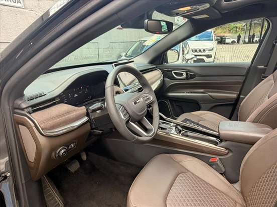 JEEP-COMMANDER-2024
