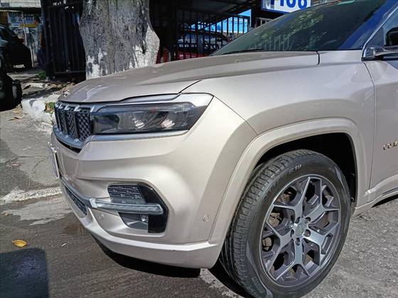 JEEP COMMANDER 2.0 TD380 TURBO DIESEL OVERLAND AT9