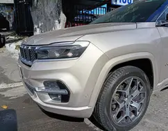 JEEP COMMANDER 2.0 TD380 TURBO DIESEL OVERLAND AT9 JEEP COMMANDER 2.0 TD380 TURBO DIESEL OVERLAND AT9