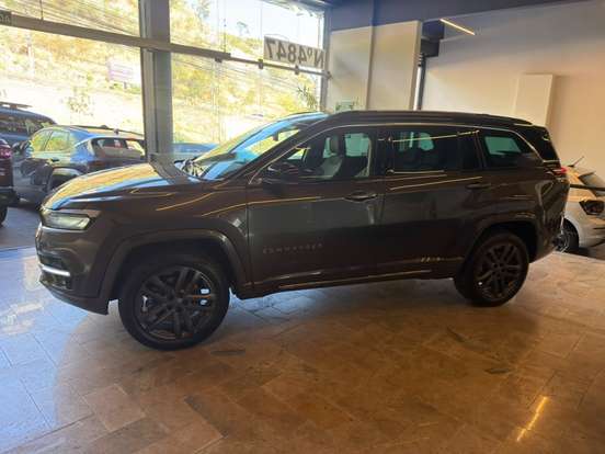 JEEP-COMMANDER-2025