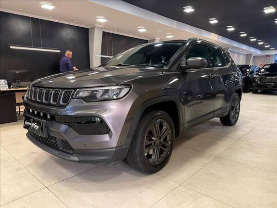JEEP COMPASS 1.3 T270 TURBO FLEX LONGITUDE AT6