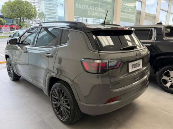JEEP-COMPASS-2022
