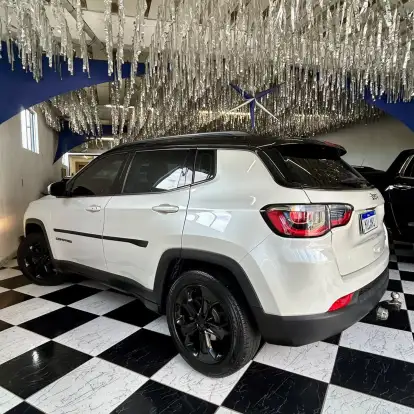 JEEP-COMPASS-2.0 16V FLEX LONGITUDE AUTOMÁTICO JEEP-COMPASS-2017