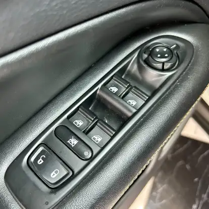 JEEP-COMPASS-2.0 16V FLEX LONGITUDE AUTOMÁTICO JEEP-COMPASS-2017