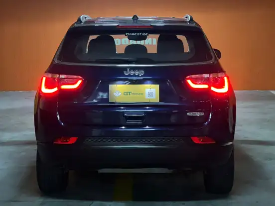 JEEP-COMPASS-2.0 16V FLEX LONGITUDE AUTOMÁTICO JEEP-COMPASS-2020