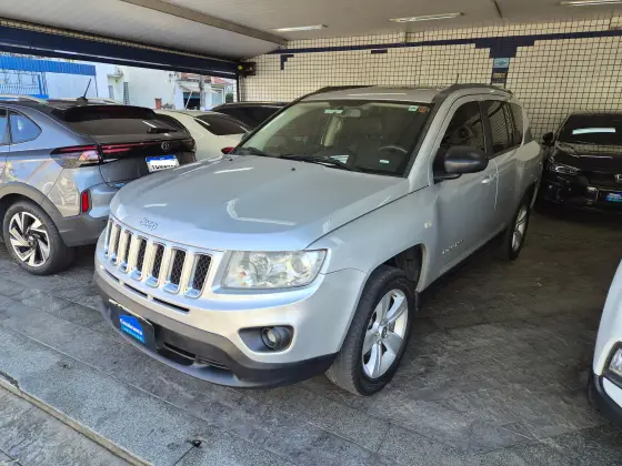 JEEP COMPASS 2.0 SPORT 4X2 16V GASOLINA 4P AUTOMÁTICO