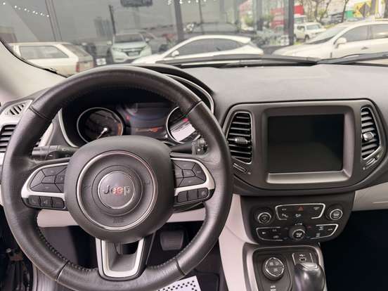 JEEP-COMPASS-2.0 16V DIESEL LONGITUDE 4X4 AUTOMÁTICO JEEP-COMPASS-2019