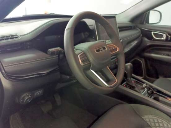 JEEP-COMPASS-2.0 HURRICANE 4 TURBO GASOLINA BLACKHAWK AT9 JEEP-COMPASS-2025
