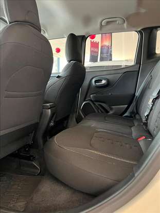JEEP-RENEGADE-2022