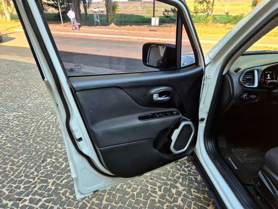 JEEP-RENEGADE-1.8 16V FLEX 4P AUTOMÁTICO JEEP-RENEGADE-2020