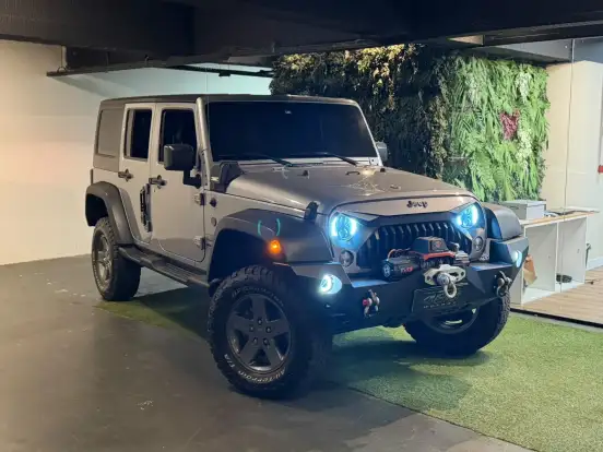 JEEP-WRANGLER-2014