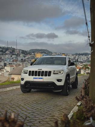 JEEP GRAND CHEROKEE 3.0 LIMITED 4X4 V6 24V TURBO DIESEL 4P AUTOMÁTICO