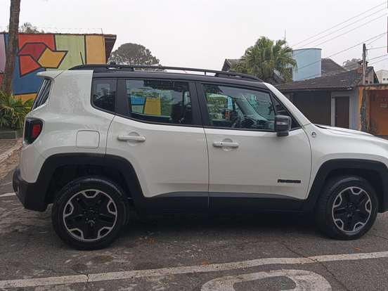 JEEP-RENEGADE-2.0 16V TURBO DIESEL TRAILHAWK 4P 4X4 AUTOMÁTICO JEEP-RENEGADE-2018