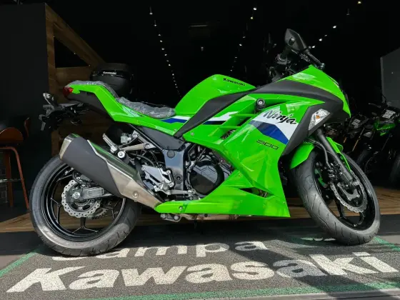 KAWASAKI NINJA 300 