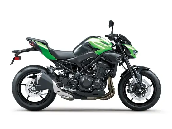 KAWASAKI-Z900-2026