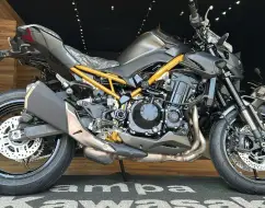 KAWASAKI Z900 KAWASAKI Z900