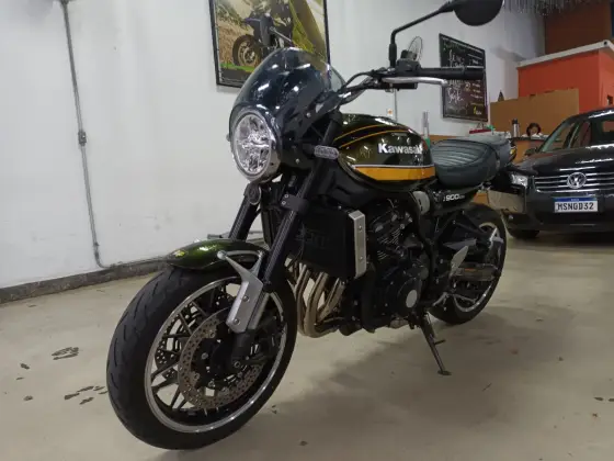 KAWASAKI Z900RS 