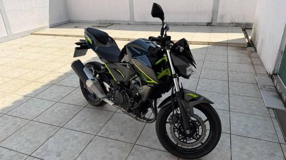 KAWASAKI Z400 