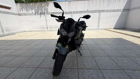 KAWASAKI-Z400-2023