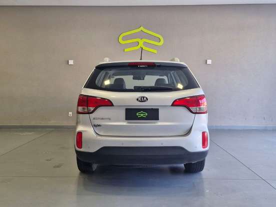 KIA-SORENTO-2.4 16V GASOLINA EX AUTOMÁTICO KIA-SORENTO-2014