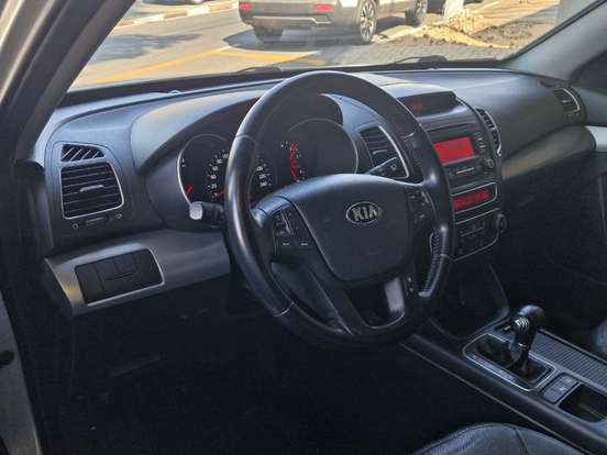 KIA-SORENTO-2.4 16V GASOLINA EX AUTOMÁTICO KIA-SORENTO-2014
