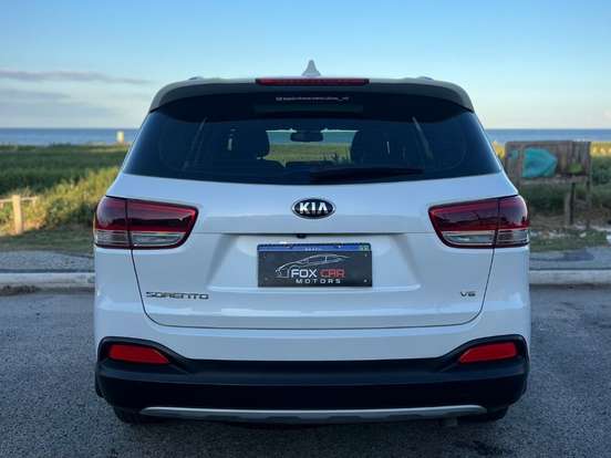 KIA-SORENTO-3.3 V6 GASOLINA EX 7L AUTOMATICO KIA-SORENTO-2015