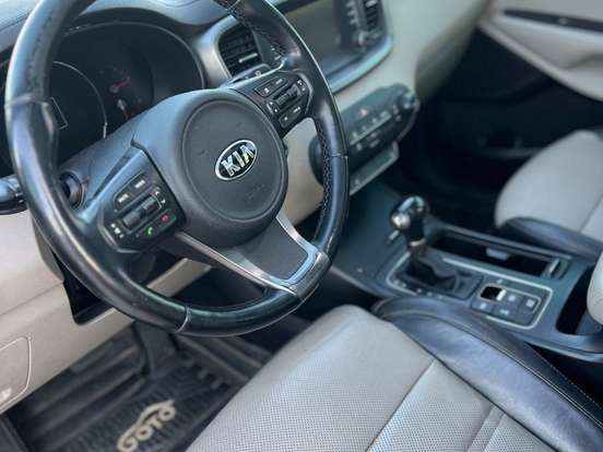 KIA-SORENTO-3.3 V6 GASOLINA EX 7L AUTOMATICO KIA-SORENTO-2015