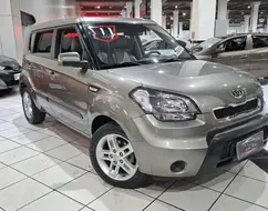 KIA SOUL 1.6 EX 16V FLEX 4P MANUAL KIA SOUL 1.6 EX 16V FLEX 4P MANUAL