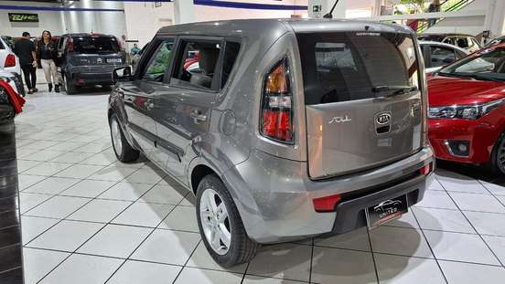 KIA-SOUL-2010