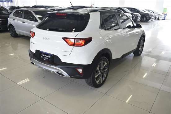 KIA-STONIC-2021