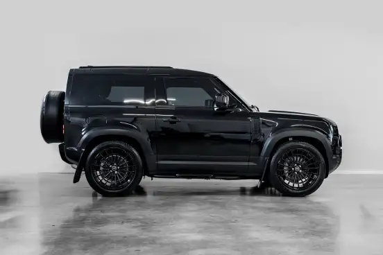 LAND ROVER-DEFENDER-2023